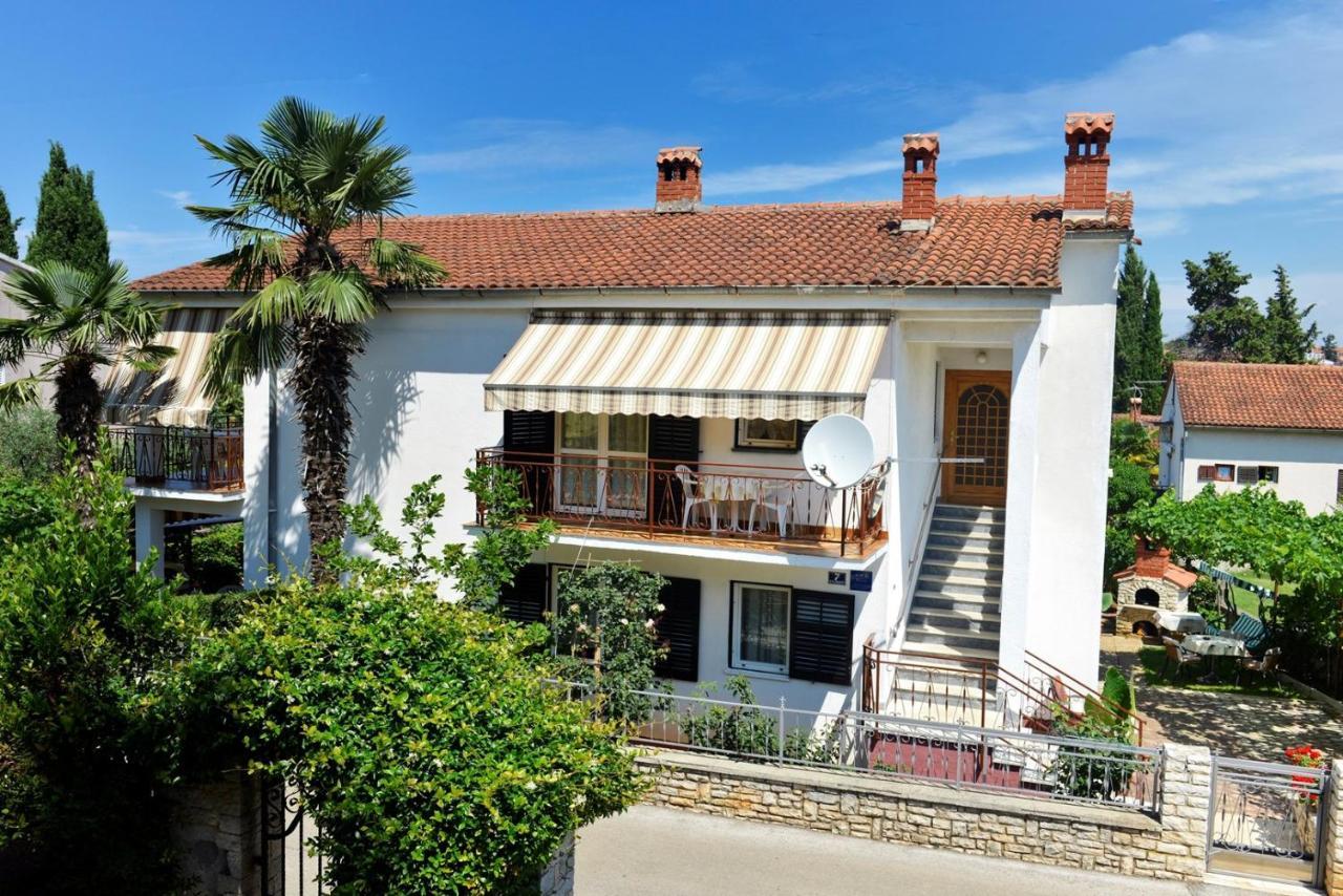 Apartment Complex Nevia Poreč Exterior foto