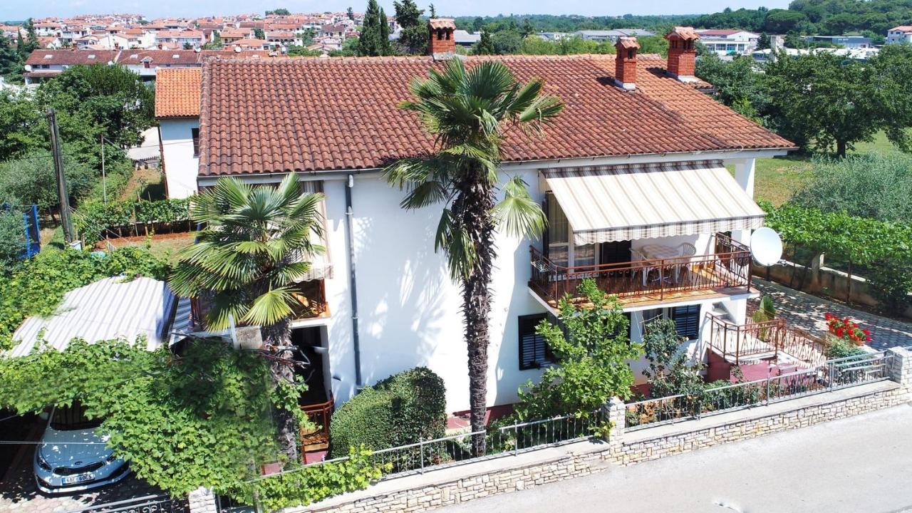 Apartment Complex Nevia Poreč Exterior foto